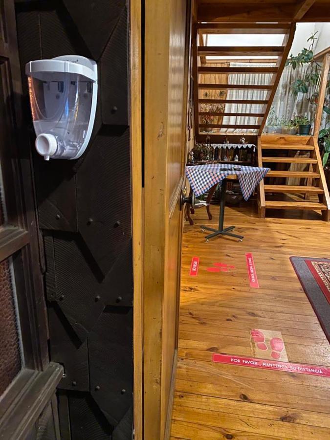 פוארטו מונט Hostal Y Cabanas Mirando Al Mar מראה חיצוני תמונה
