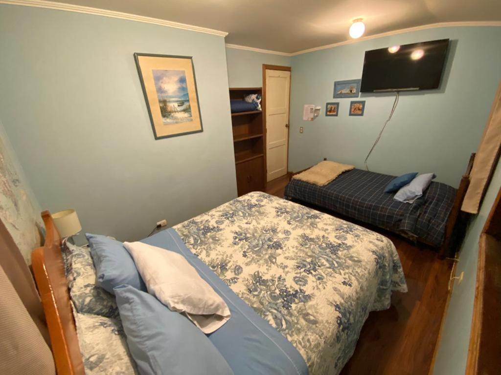 פוארטו מונט Hostal Y Cabanas Mirando Al Mar מראה חיצוני תמונה