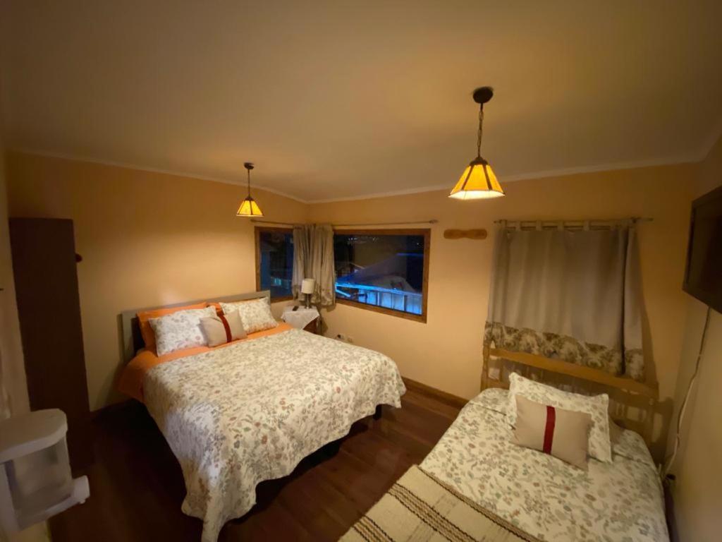 פוארטו מונט Hostal Y Cabanas Mirando Al Mar מראה חיצוני תמונה