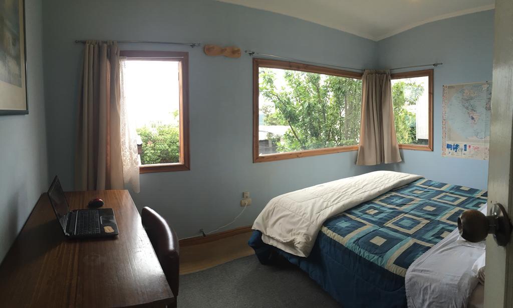 פוארטו מונט Hostal Y Cabanas Mirando Al Mar מראה חיצוני תמונה